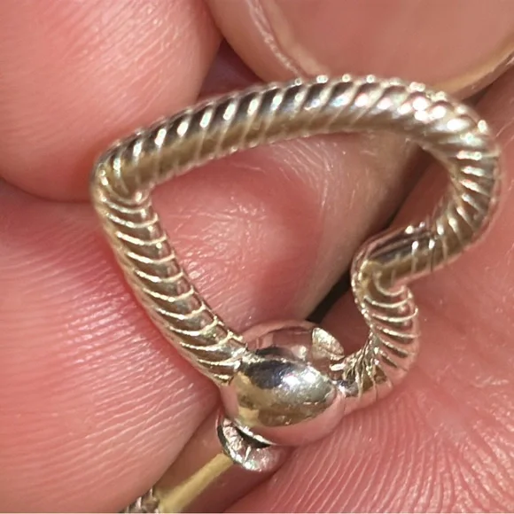 ✨SOLD✨
Pandora Sterling Silver Open Heart Clasp Bracelet - Picture 12 of 16